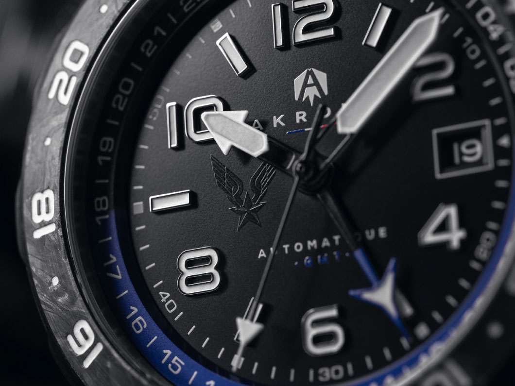 C-03-GMT_Top1