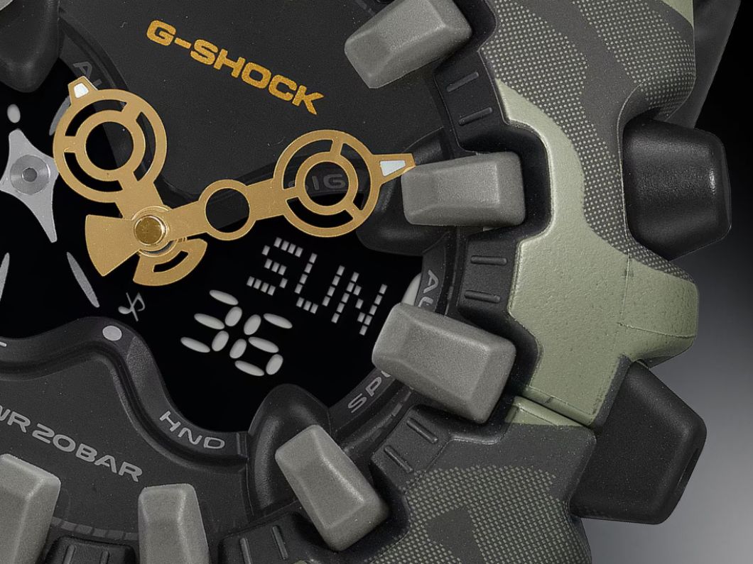 G-SHOCK（ジーショック） GA-V01CMG-3AJF “CAMO AND GOLD”